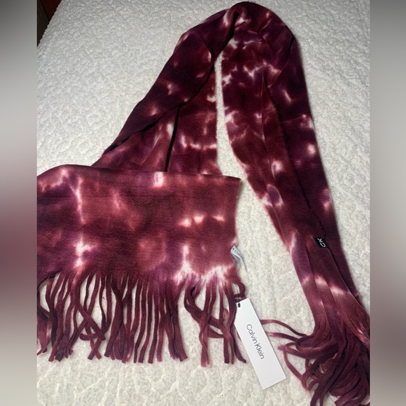 Calvin Klein Fringe Scarf - Picture 6 of 7